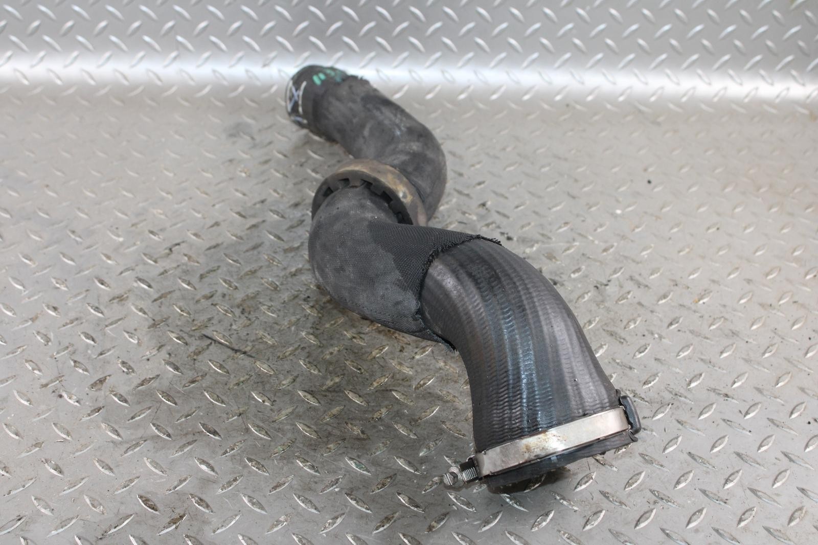 13-18 Flying Spur 6.0L Motor Engine Right RH Lower Charge Pipe Hose Unit OEM WTY