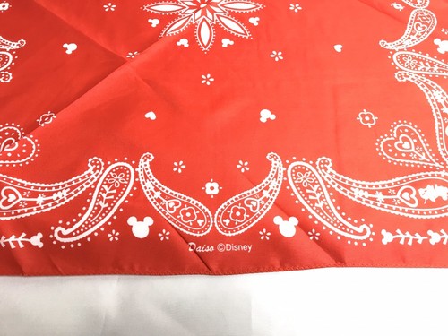 Neu Disney Minnie Mouse Bandana Gesichtsmaske rot Paisley-Druck 20,9”x 20,9” - Bild 6 von 10