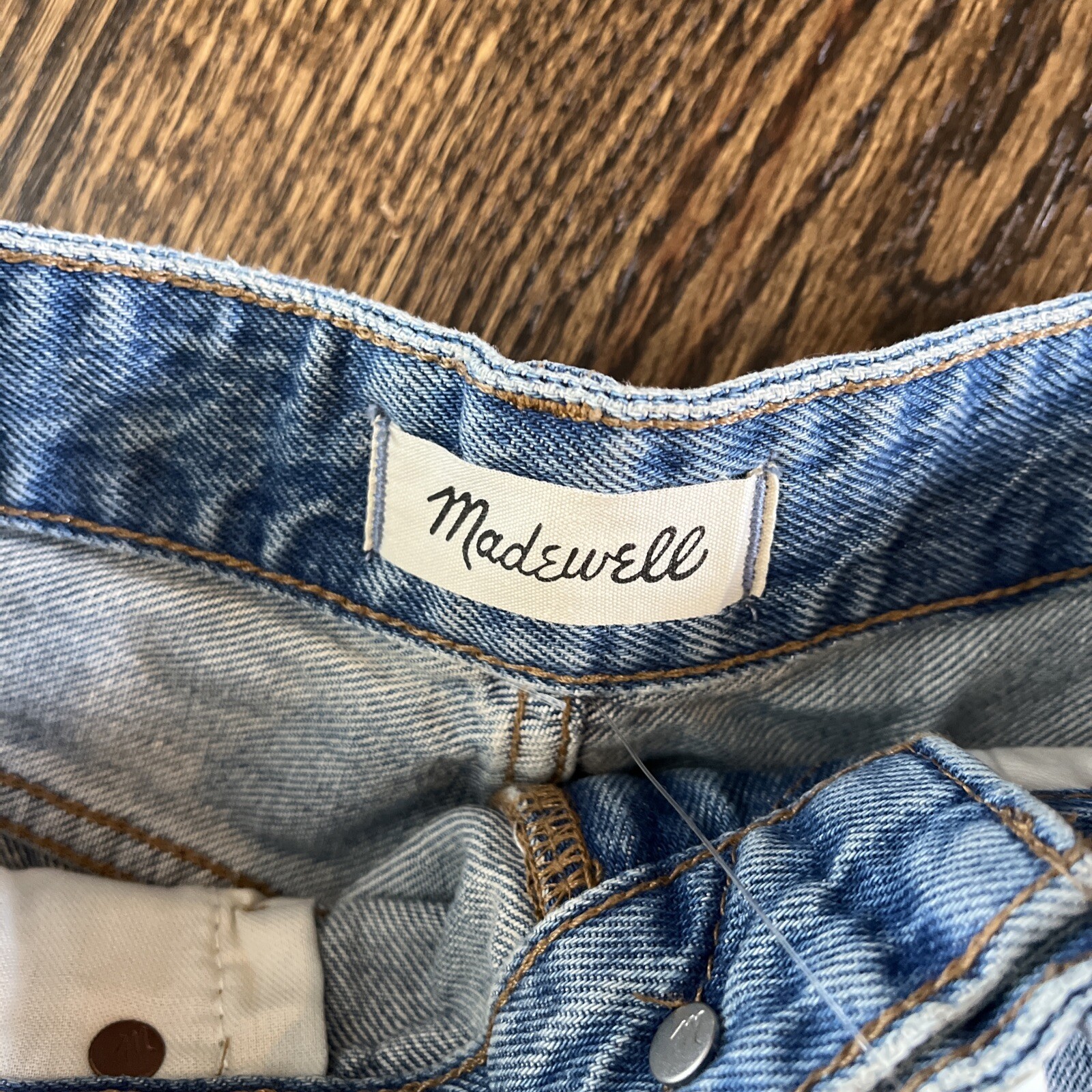 Madewell Relaxed Denim Shorts Size 27 Blue Raw Hem New with Tags - View 4