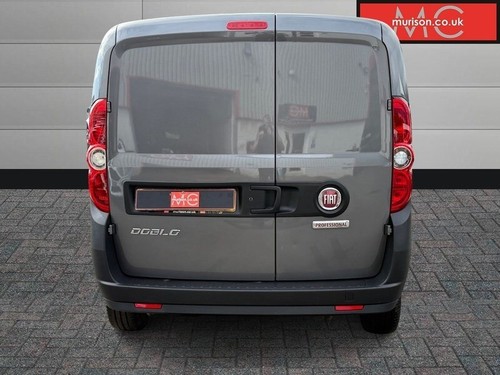 2021 Fiat Doblo Cargo MultiJet II Small Van Diesel Manual - Picture 6 of 17