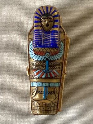LIMOGES FRANCE PEINT MAIN RENAISSANCE GUILD SARCOPHAGUS WITH MUMMY