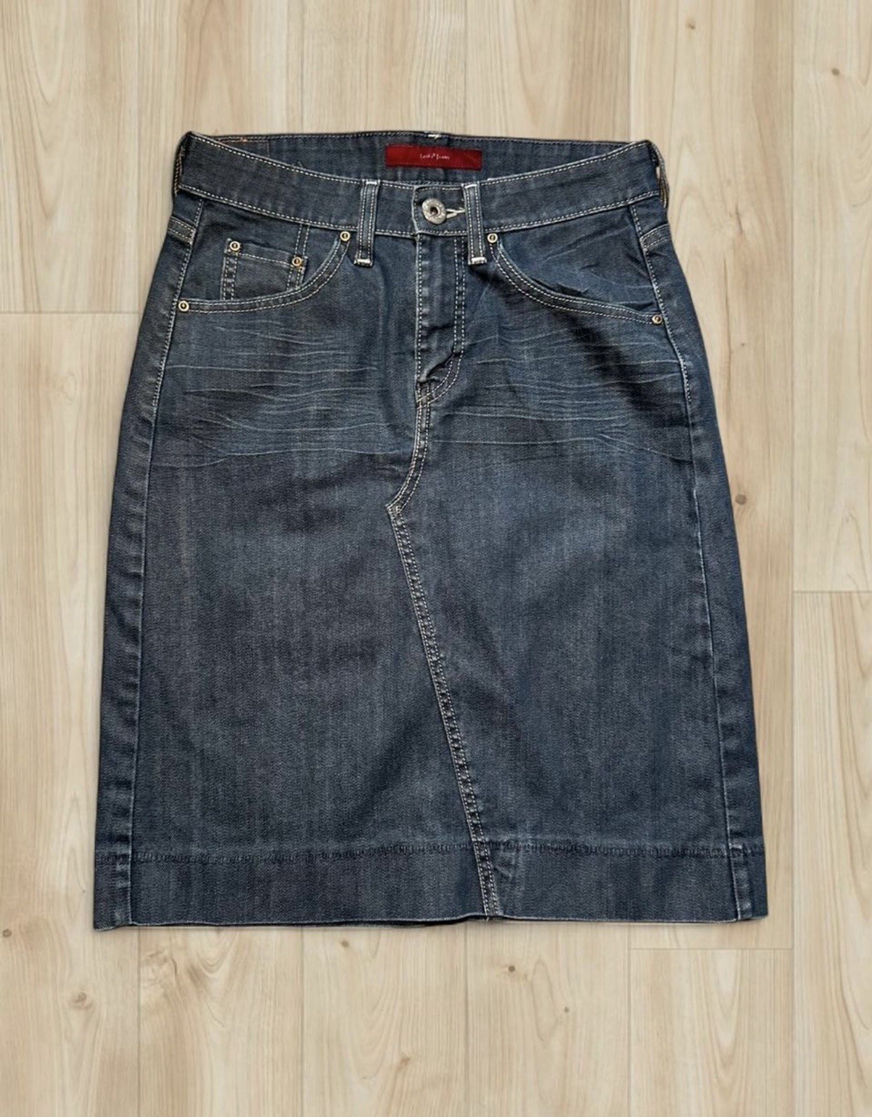 Levis Vintage dark wash denim midi skirt with red tab size 2 W26