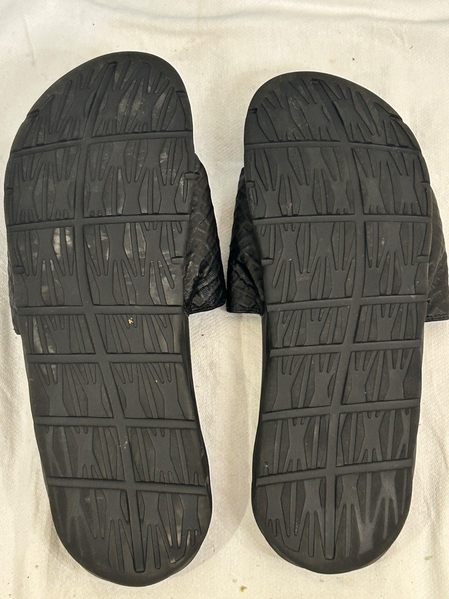 Nike Benassi Solarsoft Slides Sandals Men display picture 1