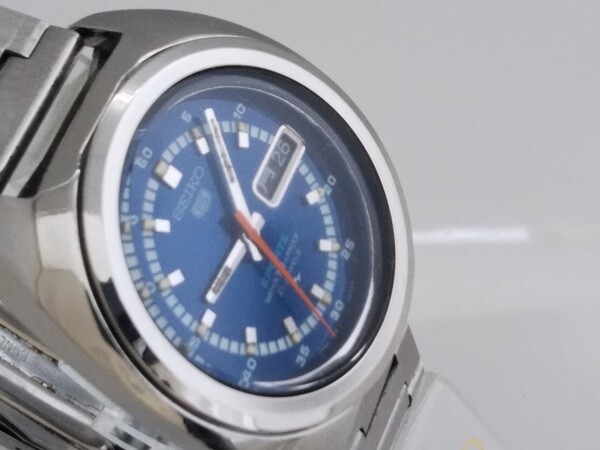 SEIKO 5 SPORTS 7019-7050 Vintage Men