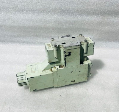 Uchida Rexroth 4WEH16D50/6AW100-00NEPL-J11 Magnet-Wegeventil