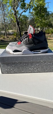 Jordan 4 Retro Mid Infrared
