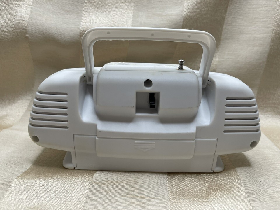 Vintage Original Lifelong Baby Boom Box AM/FM Portable Radio Model 2225 ...
