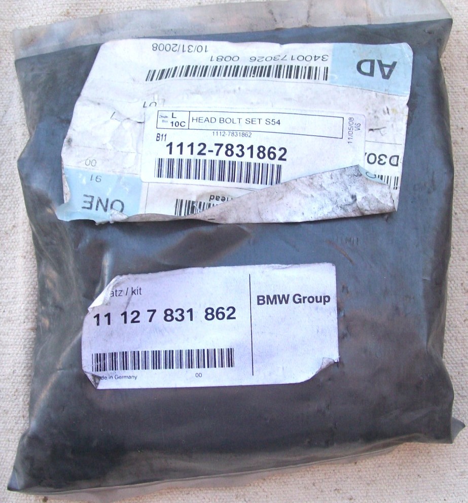 もち୨୧ *。 Cylinder Head Bolt Set - 11 12 7 831 862 - BMW M3/Z3 M/Z4 M Coupe