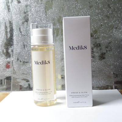 Medik8 Press & Glow Daily Exfoliating PHA Tonic mit Enzymaktivator 200ml Neu