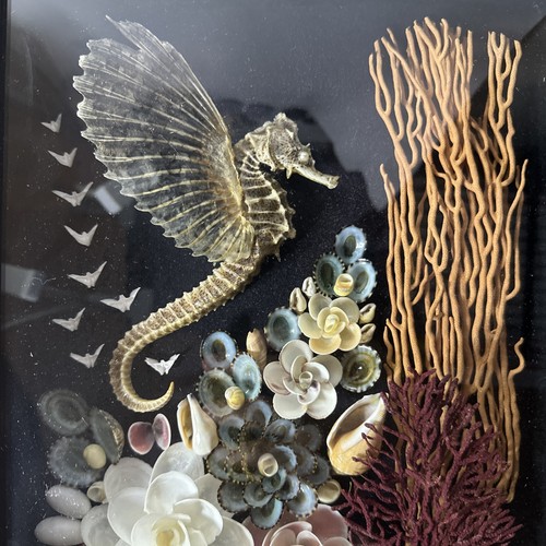 Julio G Meza Seashell Art Sig. Roses Winged Seahorse Glass Display 10”x18” 2002 - Picture 2 of 7