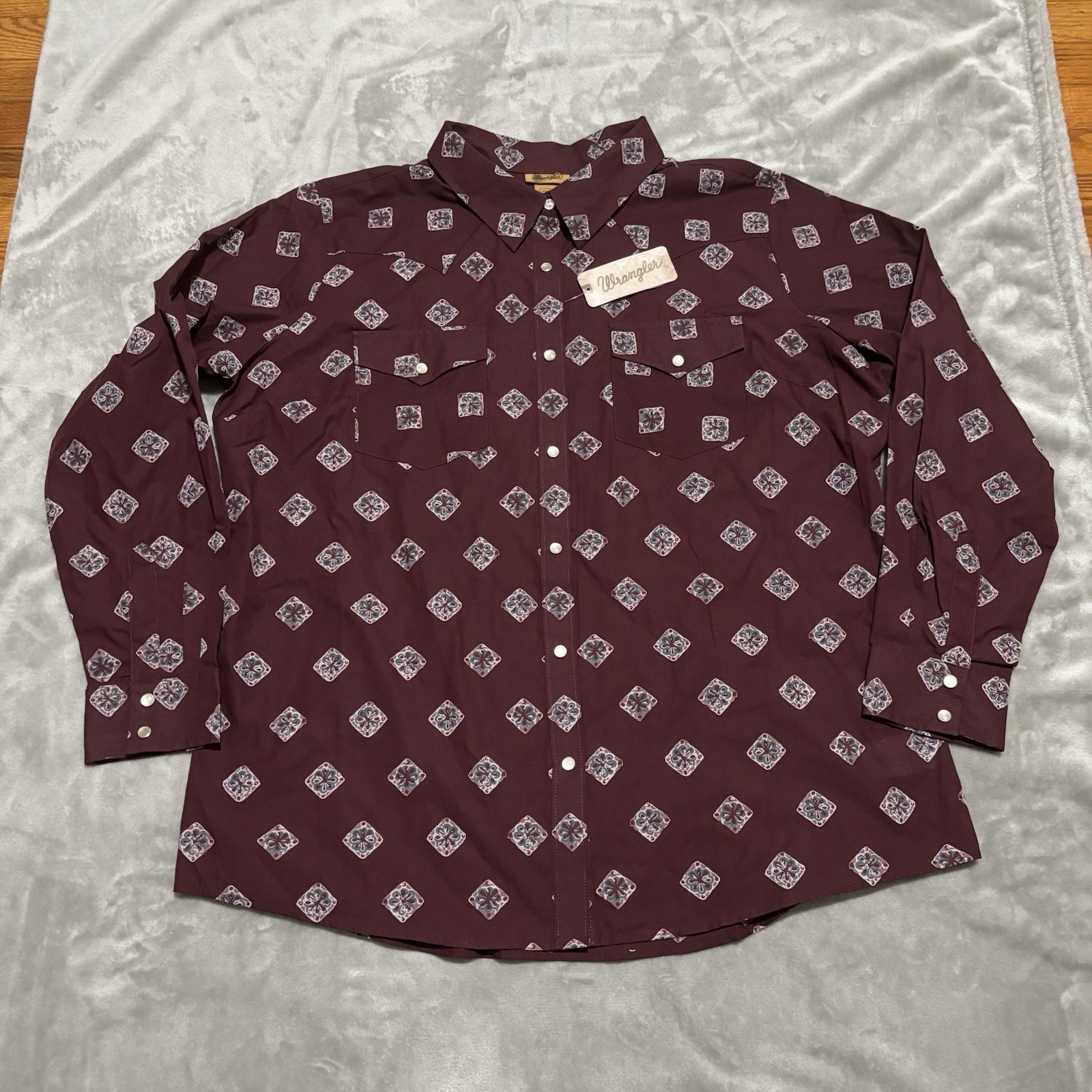Wrangler Women’s Pearl Snap Long Sleeve Shirt Geometric Print Size 2XL