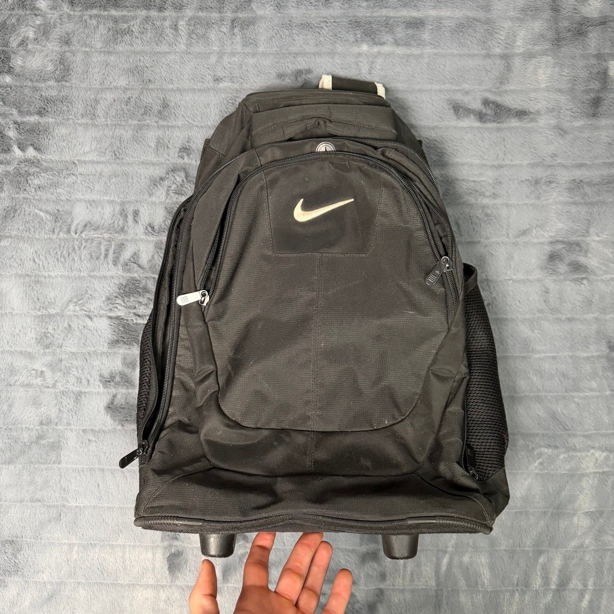 Nike Rolling Backpack Black Canvas Travel School Bag Retractable Handle Wheels | eBay Nike Rolling Backpack Black Canvas Travel School Bag Retractable Handle Wheels | eBay