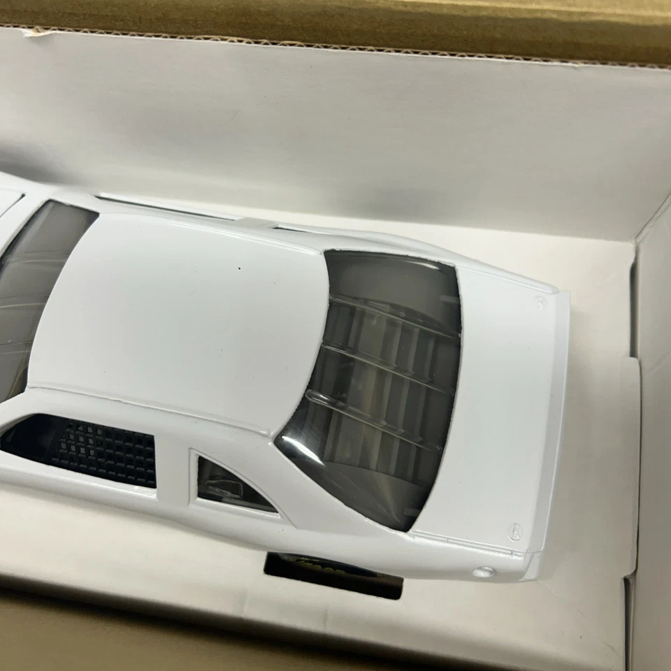 Ford Thunderbird 1991 Stock Car blanco liso Nascar Revell 1/24 nuevo en caja Foto 4 de 4