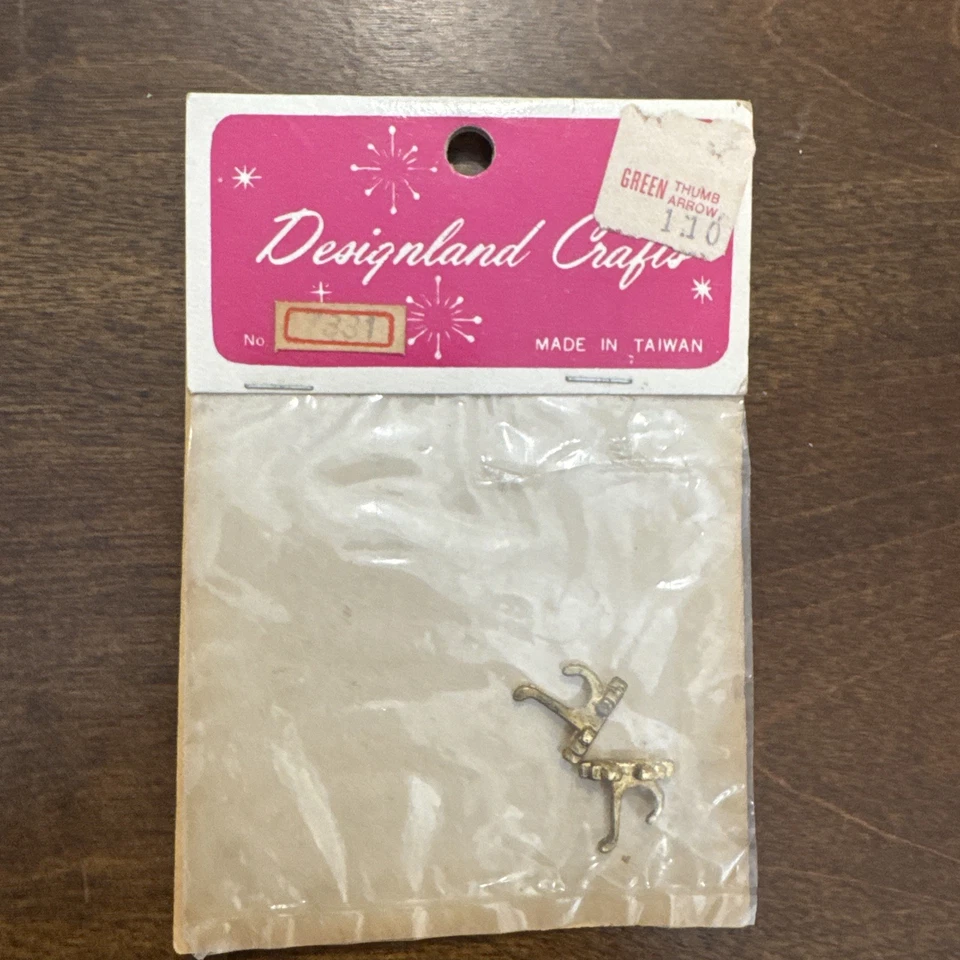 VTG Dollhouse Miniature Brass Hardware Lot Of 6 HOUSEWORKS Hinges Wall Hook 1:12 - Image 2 of 4