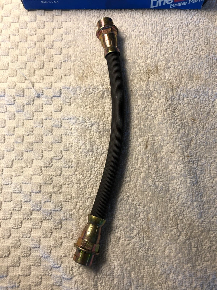 2 mangueras de freno traseras NOS Safeline FC6100 1939-48 Ford Mercury  Foto 2 de 4