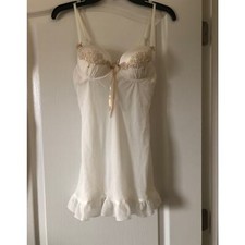 New Linea Donatella lingerie set lace white Small pearls