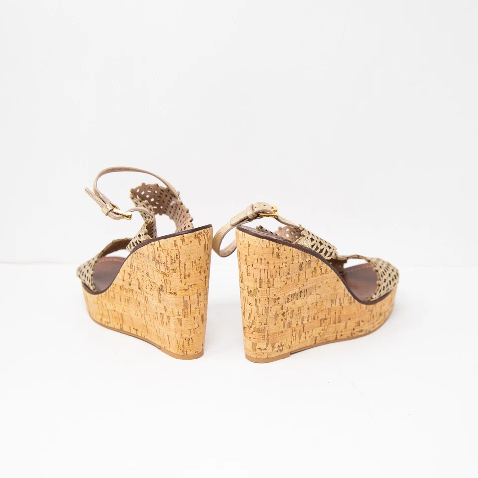 Tory Burch Margarita Cuero Genuino Perforado Floral Puntera Abierta Corcho Cuña Tacón Alto Foto 3 de 4