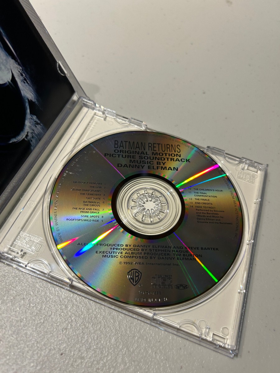 音楽：ダニー・エルフマン／『バッドマン・リターンズ』ＯＳＴ盤ＣＤ（輸入盤２枚組） Amazon.co.jp: バットマン リターンズ [DVD] : マイケル・キートン