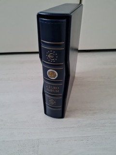 Leuchtturm Vista 2 Euro Album für insgesamt 180 2 Euro Münzen mit Schuber !!