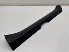 TOYOTA YARIS CROSS MXP Linke metallische Seitenschwellerabdeckung 31878847