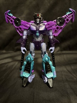 Transformers Generations Legacy United Deluxe Class Cyberverse Slipstream