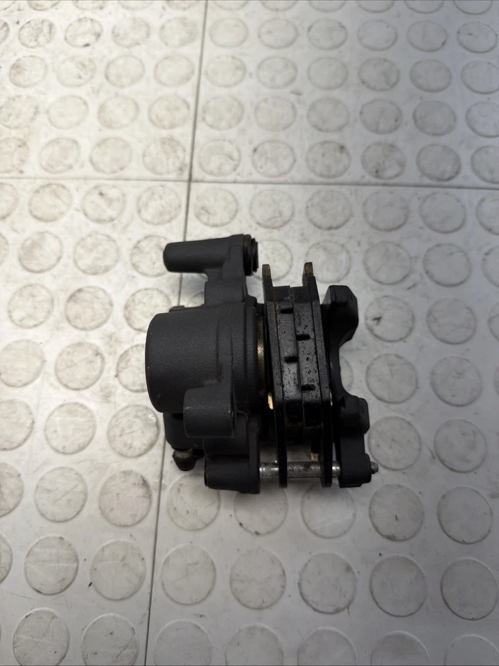 Pinza de freno trasera Honda Grom MSX 125 2017-2020 OEM Foto 4 de 4