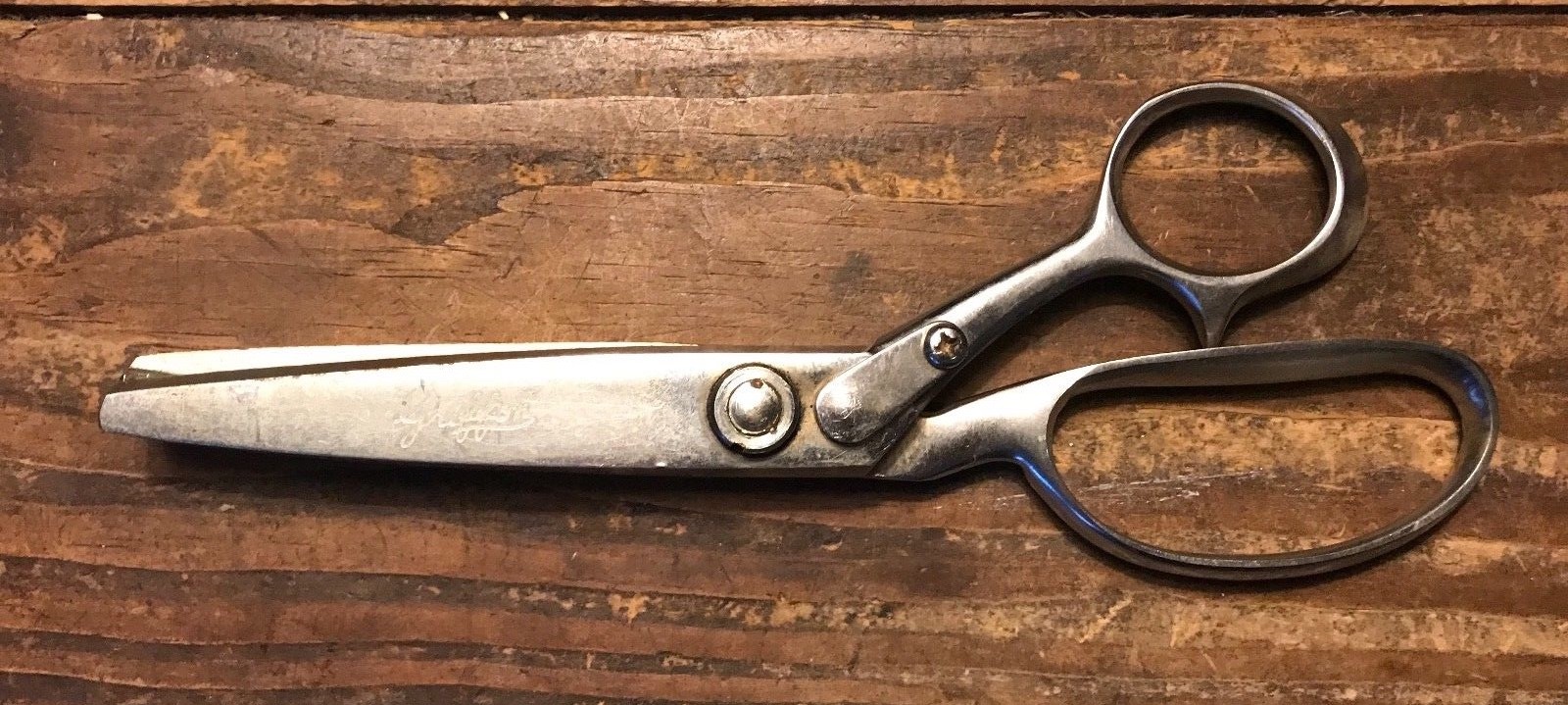 Vintage Griffon Pinking Shears with Fabric Clip eBay