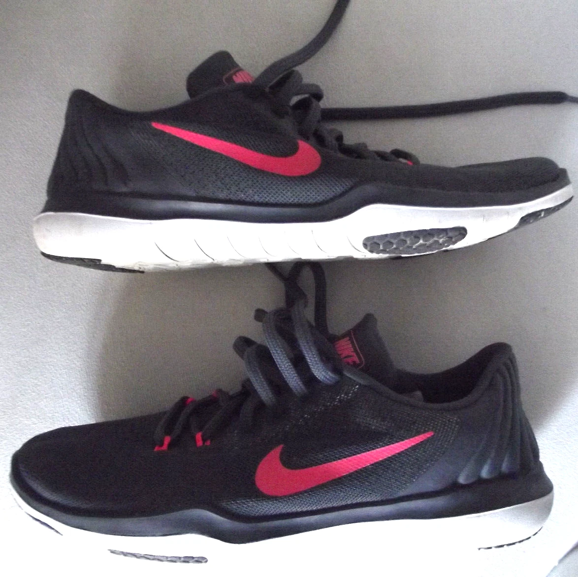 Chaussures femme Nike Flex Supreme Tr 5 FLYWIRE gris foncé poinçon chaud blanc taille US 7,5