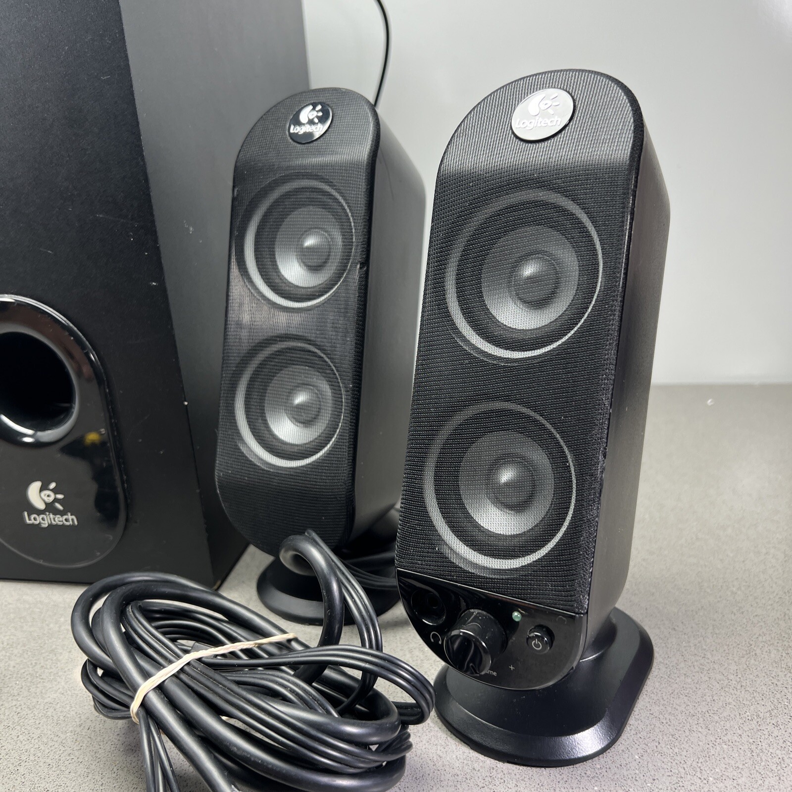 5.1ch.サラウンドスピーカーシステム Logitech X-530 Logicool X530