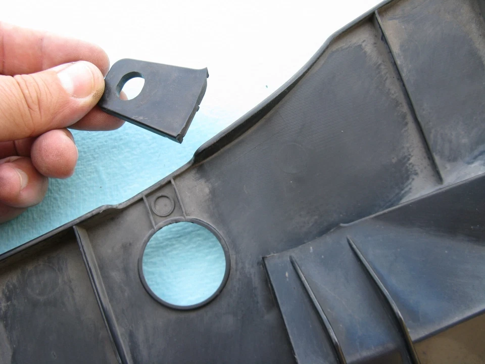 12 13 14 HONDA VISION ПЕРЕДНИЙ ВЕРХНИЙ БАМПЕР РЕШЕТКА ЛОГОТИП ХРОМ СИНИЙ Б/У OEM - Изображение 4 из 4