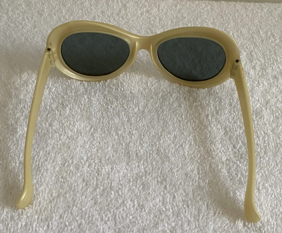 Óculos de sol vintage feminino MOD meados do século excelente Hollywood era 60 - Imagem 4 de 4