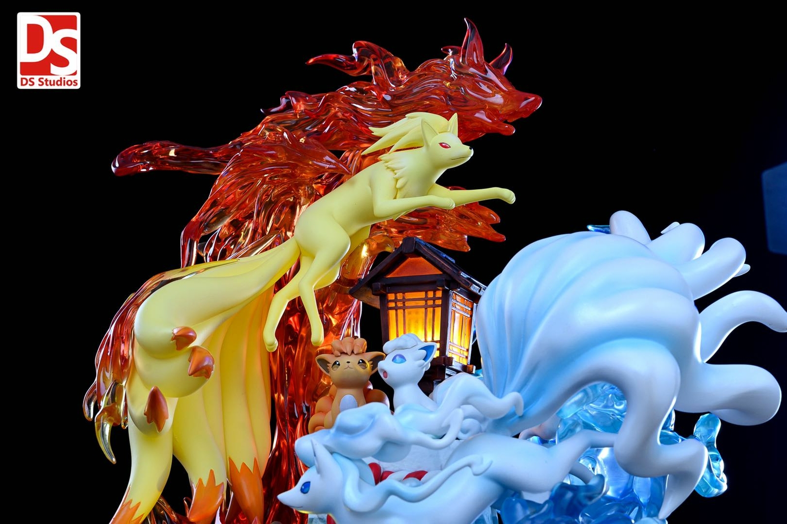 DS Stduio Fire and Ice Ninetales Family Resin Model Painted Statue In Stock - Picture 4 of 8