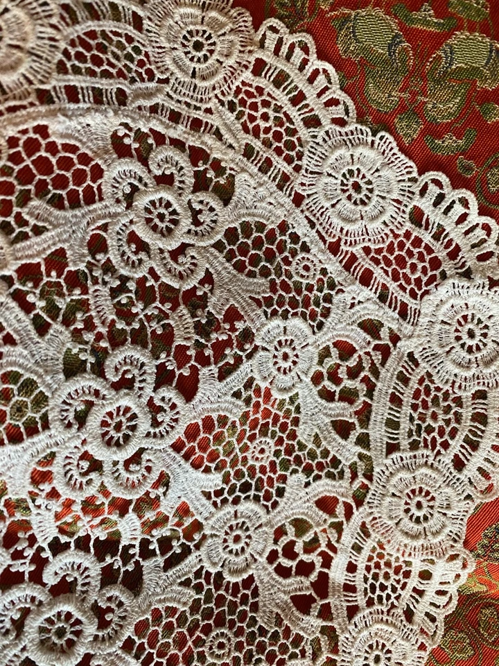 Napperon ancien en dentelle - Photo 2/3