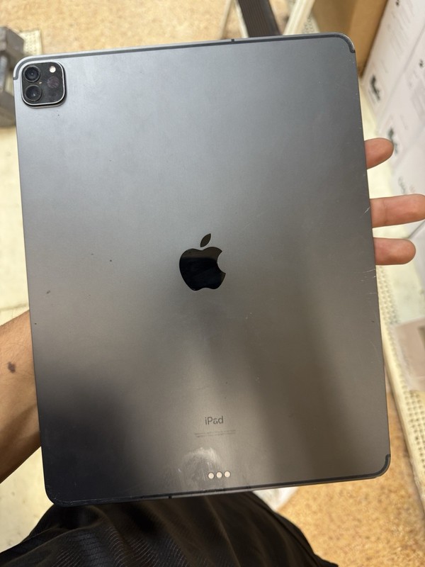 Apple iPad Pro 12.9" 256GB Wi-Fi + 5G Tablet Gray Model A2069 For Parts