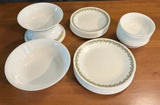 Corelle Crazy Daisy Lot Set Service 12 - 44 Piece Dinner & Luncheon plates Bowls