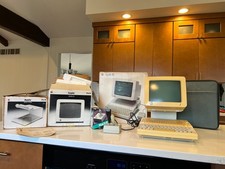 Collector Quality Apple IIC Vintage Computer