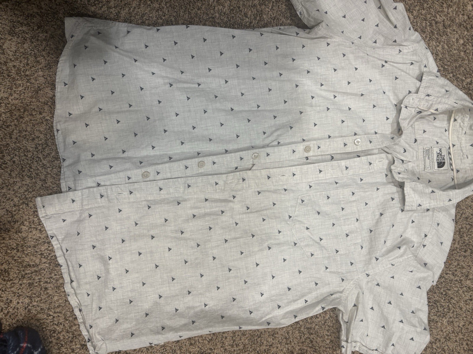 North Face Men's Large Size Shirt for Outdoor Adventures