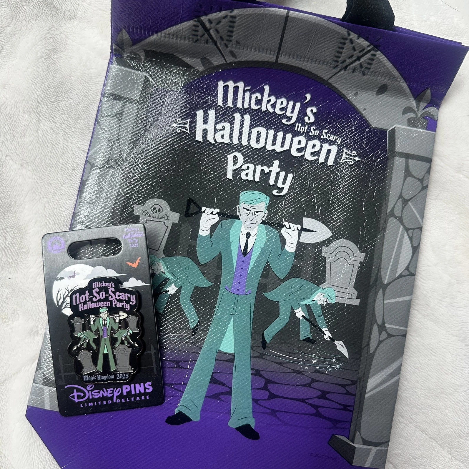 MNSSHP 2025 WDW Limited Release Pin and Candy Bag Boo to You Grave Diggers