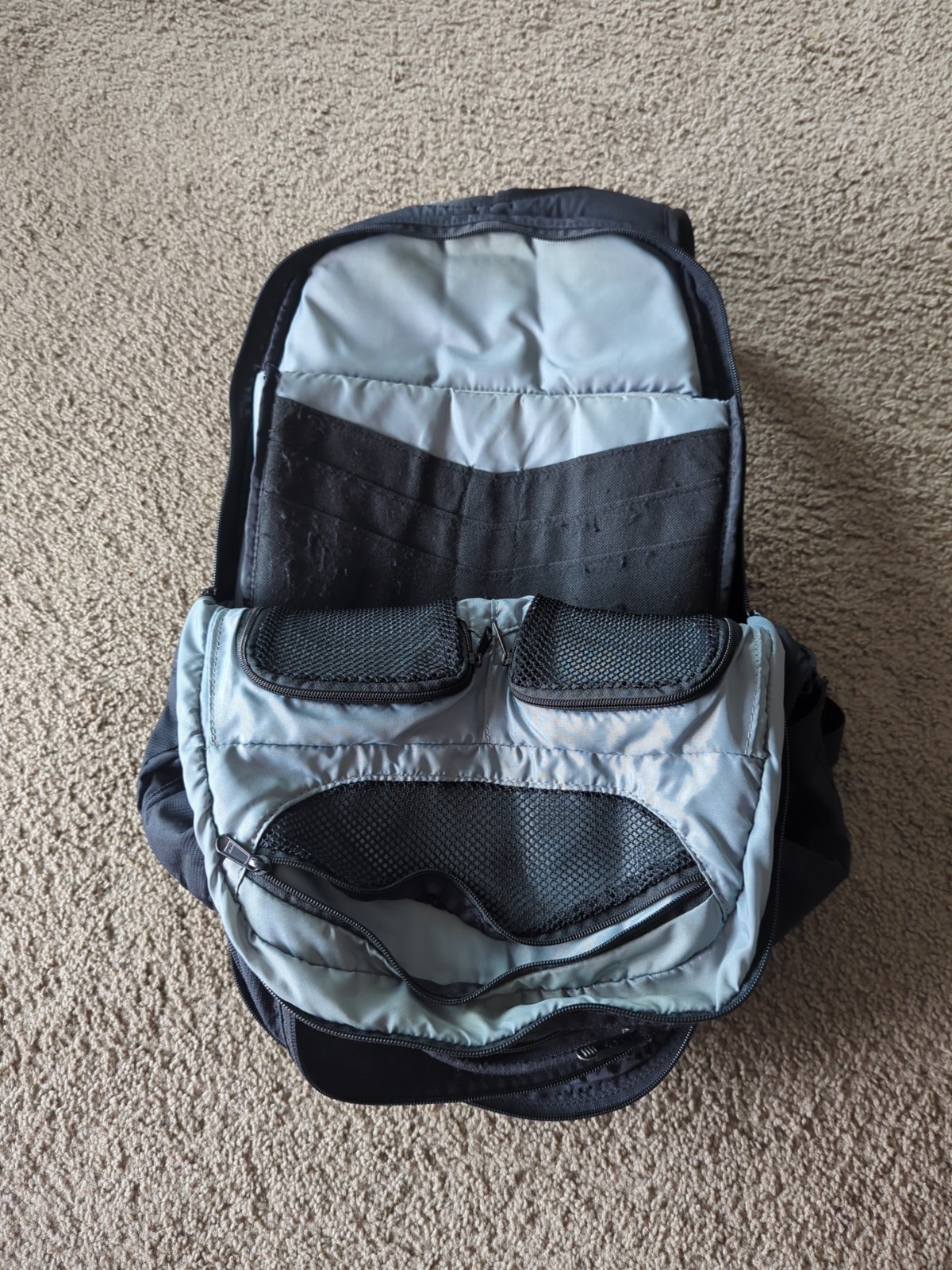 dakine backpack - image 5
