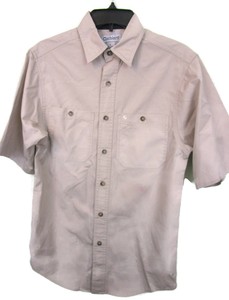 camisa color caqui hombre