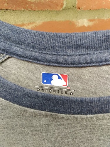Genuine Merchandise MLB Cleveland Indians Long Sleeves T-shirt Medium item - Picture 3 of 5