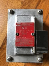 CROUSE HINDS EDSC2596 3/4" START STOP PUSH BUTTON STATION FOR HAZ LOCATION