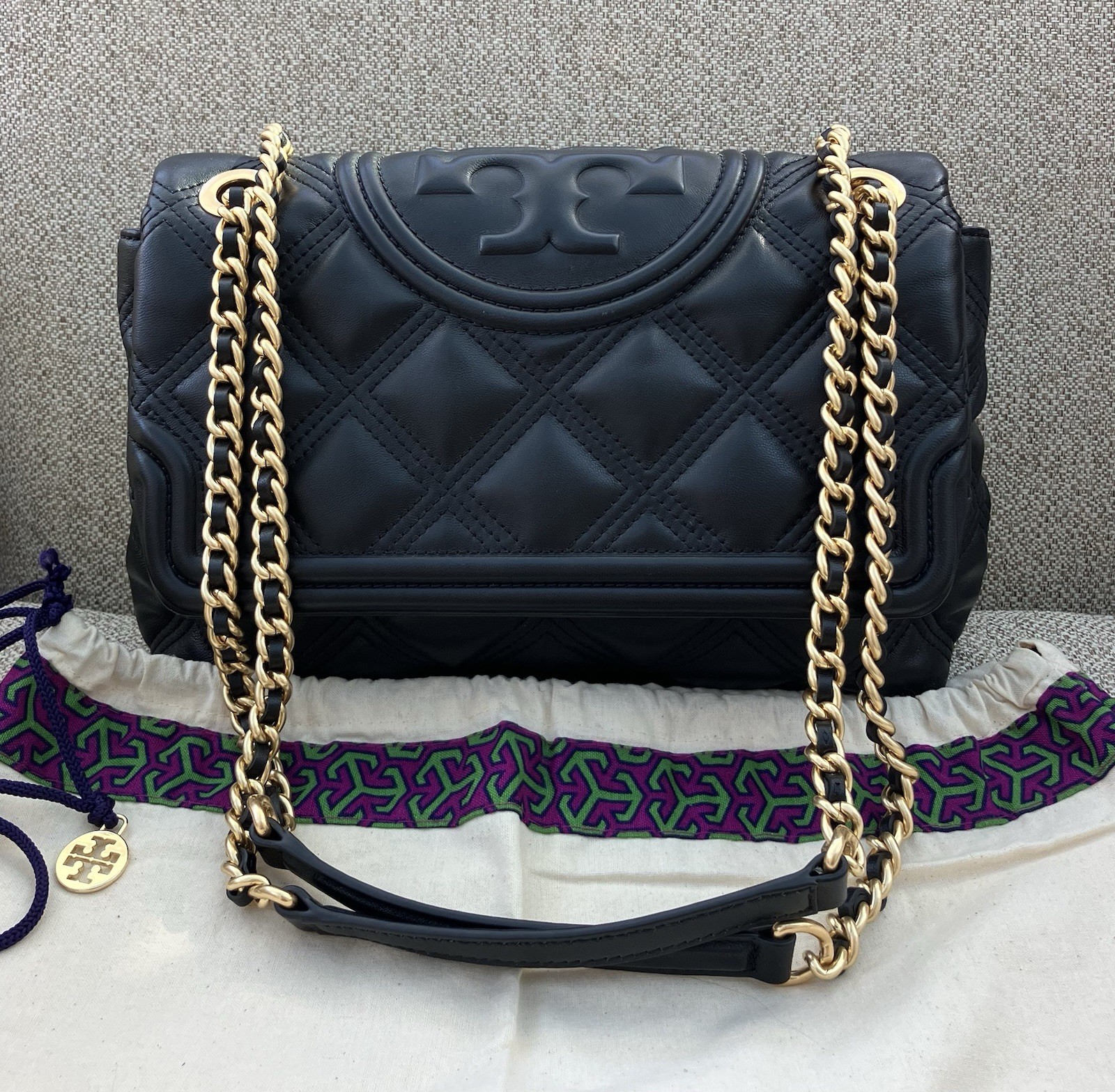Tory Burch Soft Fleming Convertible Shoulder/ Crossbody Bag (black) - RRP: £695 image 2