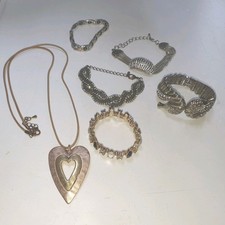 Costume Jewelery  Bundle 5 X Bracelets + A Necklace Good Condition