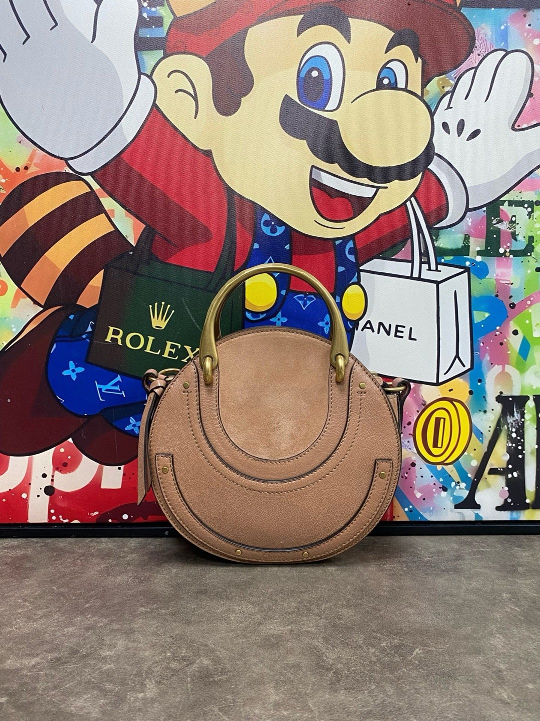 Chloe Pre-Owned Authentic Round Crossbody Bag Metal Free Tracked Shipping
