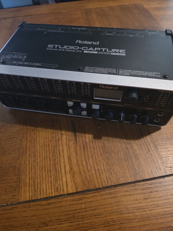 Roland Studio-Capture UA-1610 USB Audio Interface 24-bit/192kHz MIDI S/PDIF