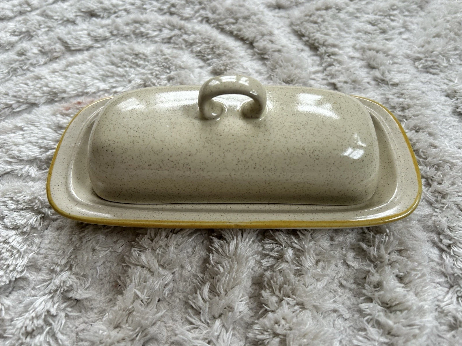Hearthside Garden Festival Butter Dish & Lid Stoneware Japan Beige Handcrafted