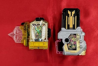 BANDAI DX Hyper Muteki Gashat & Maximum Mighty X Gashat Kamen Rider Ex-Aid
