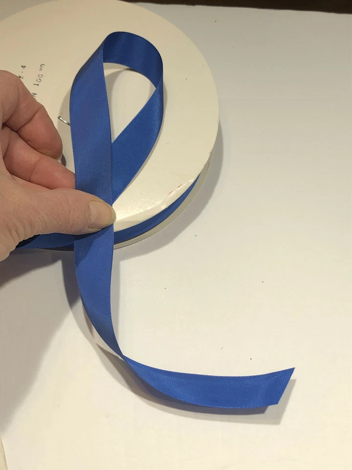 100 YDS ROYAL BLUE TAFFETA RIBBON 3/4"  RAYON, by Schiff NEW! BEAUTIFUL! CRAFTS - Image 2 of 4