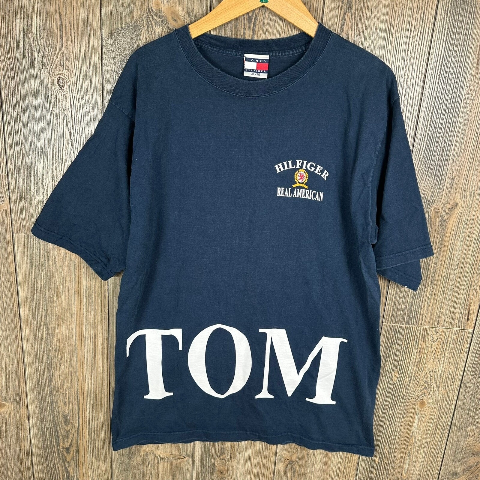 Tommy Hilfiger Vintage Wraparound Spellout T-Shirt in Size Large